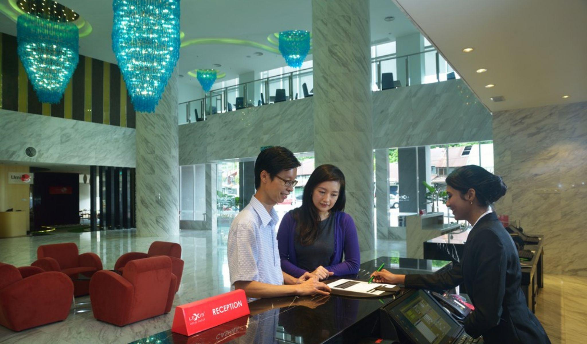 Lexis Suites Penang Bayan Lepas Exterior foto