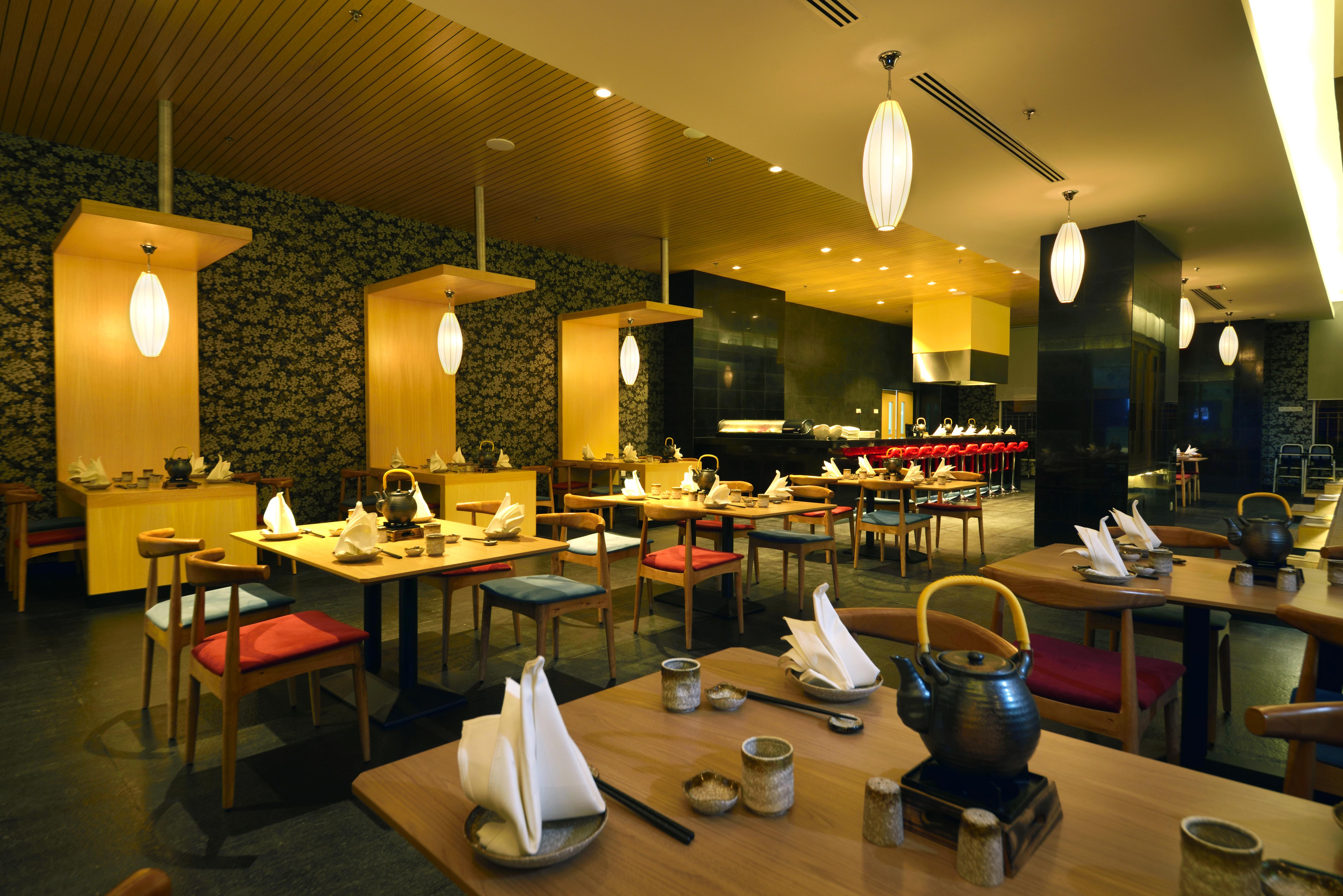 Lexis Suites Penang Bayan Lepas Exterior foto The interior of a restaurant in Kuala Lumpur, Malaysia